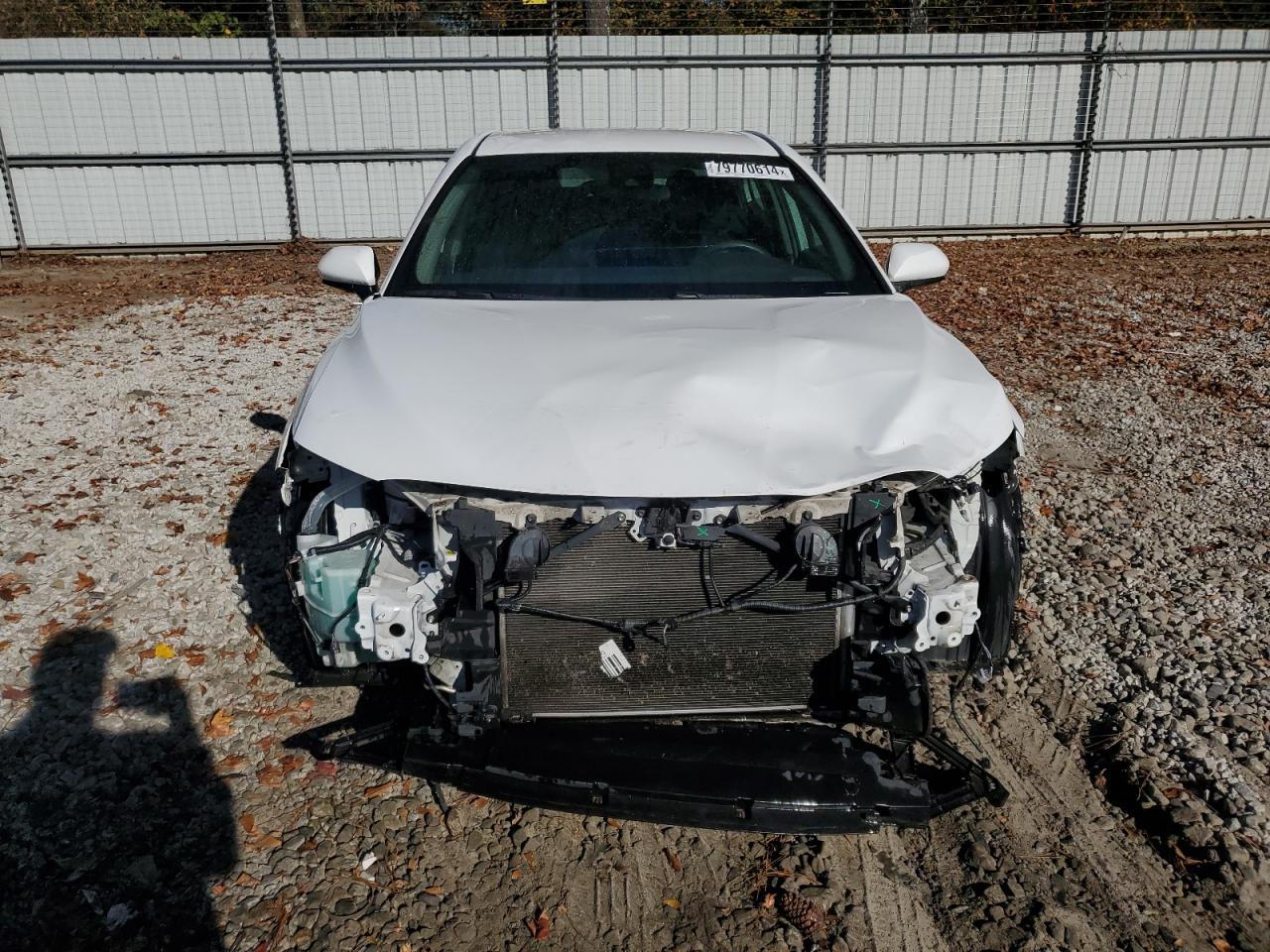 2019 Toyota Camry - Image 5