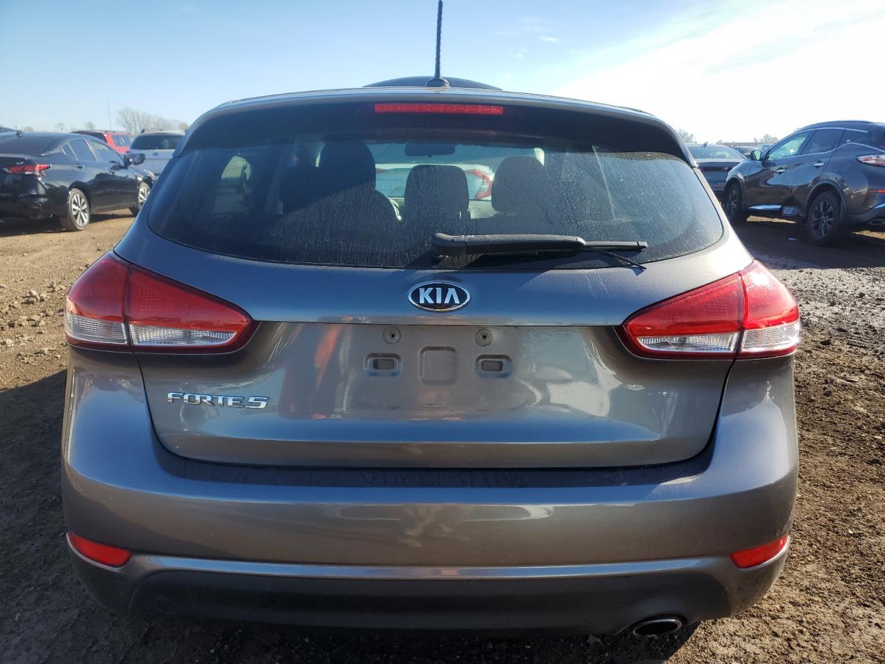 VIN KNAFK5A88G5658309 2016 KIA FORTE no.6