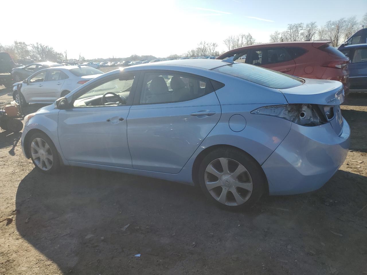 2013 Hyundai Elantra - Image 2