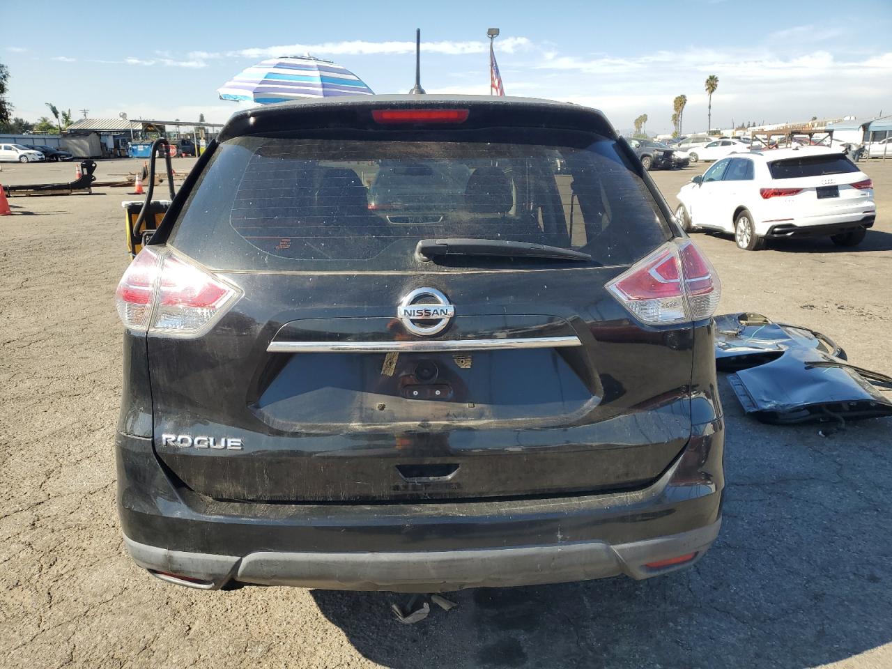 2015 Nissan Rogue S VIN: 5N1AT2MTXFC822996 Lot: 80264804