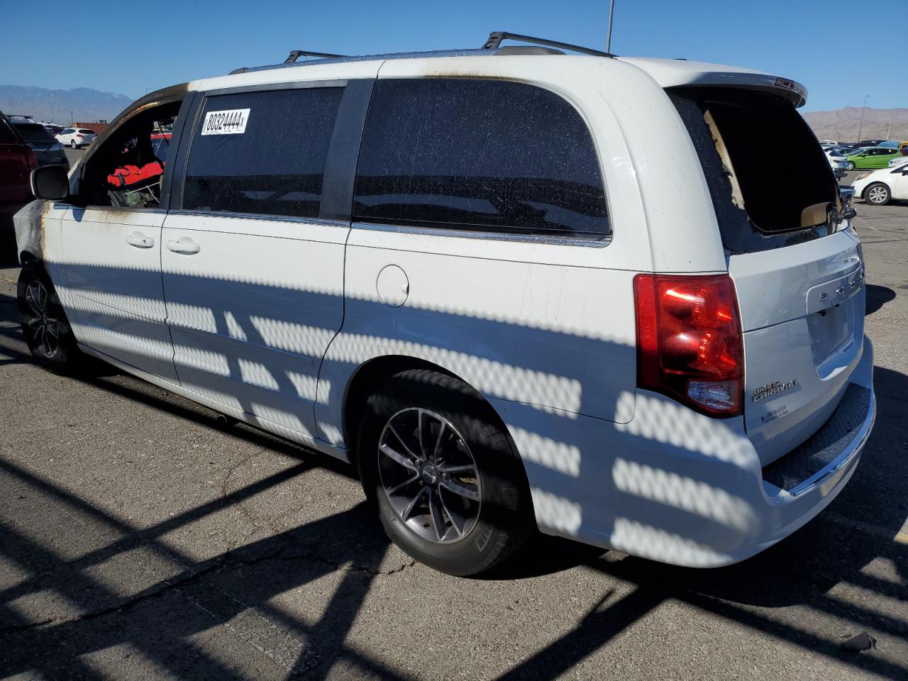 2017 Dodge Caravan - Image 2