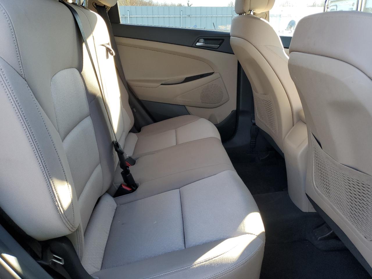 2016 Hyundai Tucson - Image 11