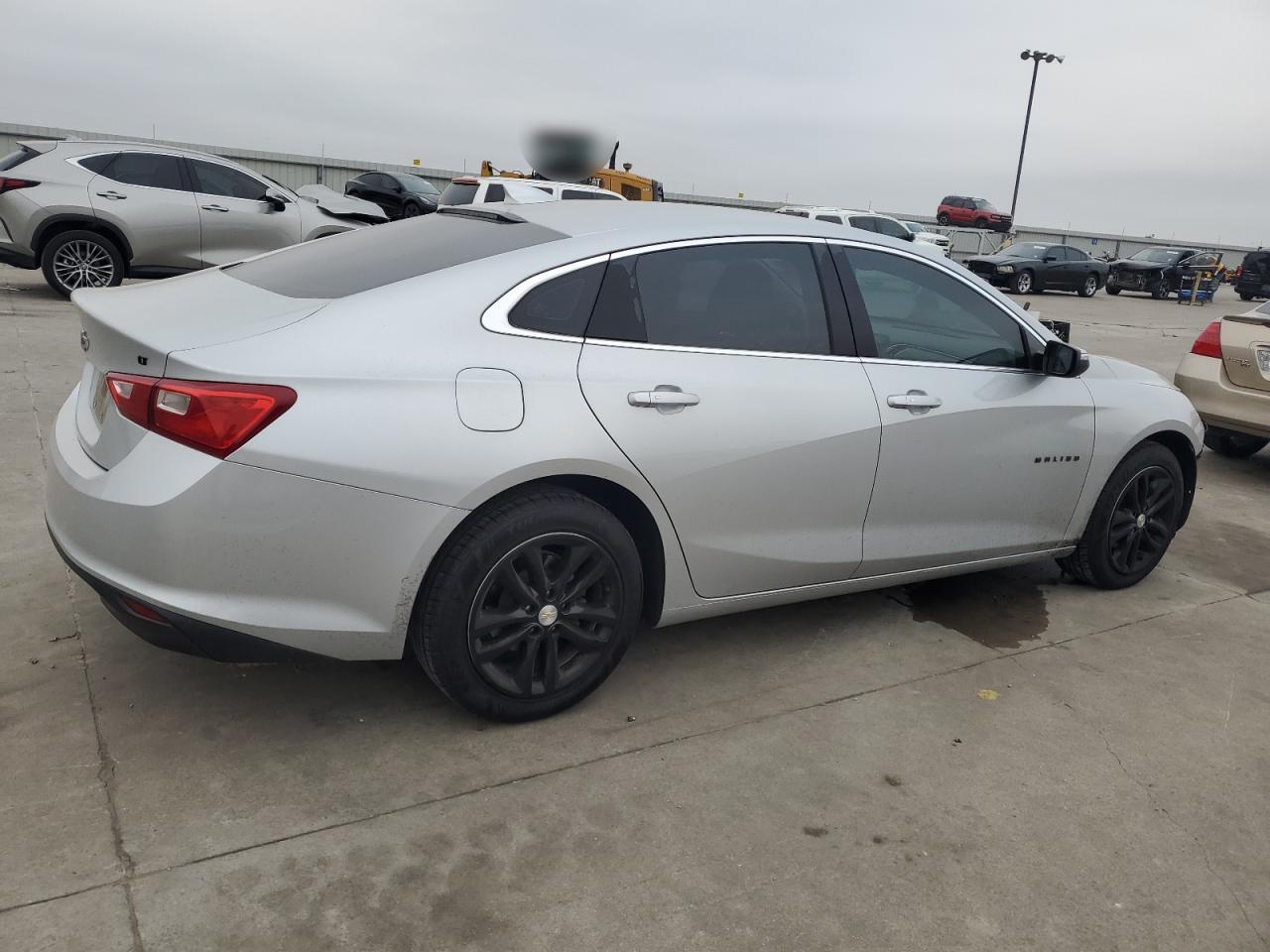 VIN 1G1ZD5ST9JF161289 2018 CHEVROLET MALIBU no.3