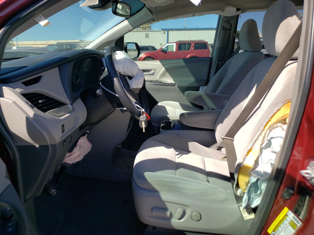 2018 Toyota Sienna - Image 7