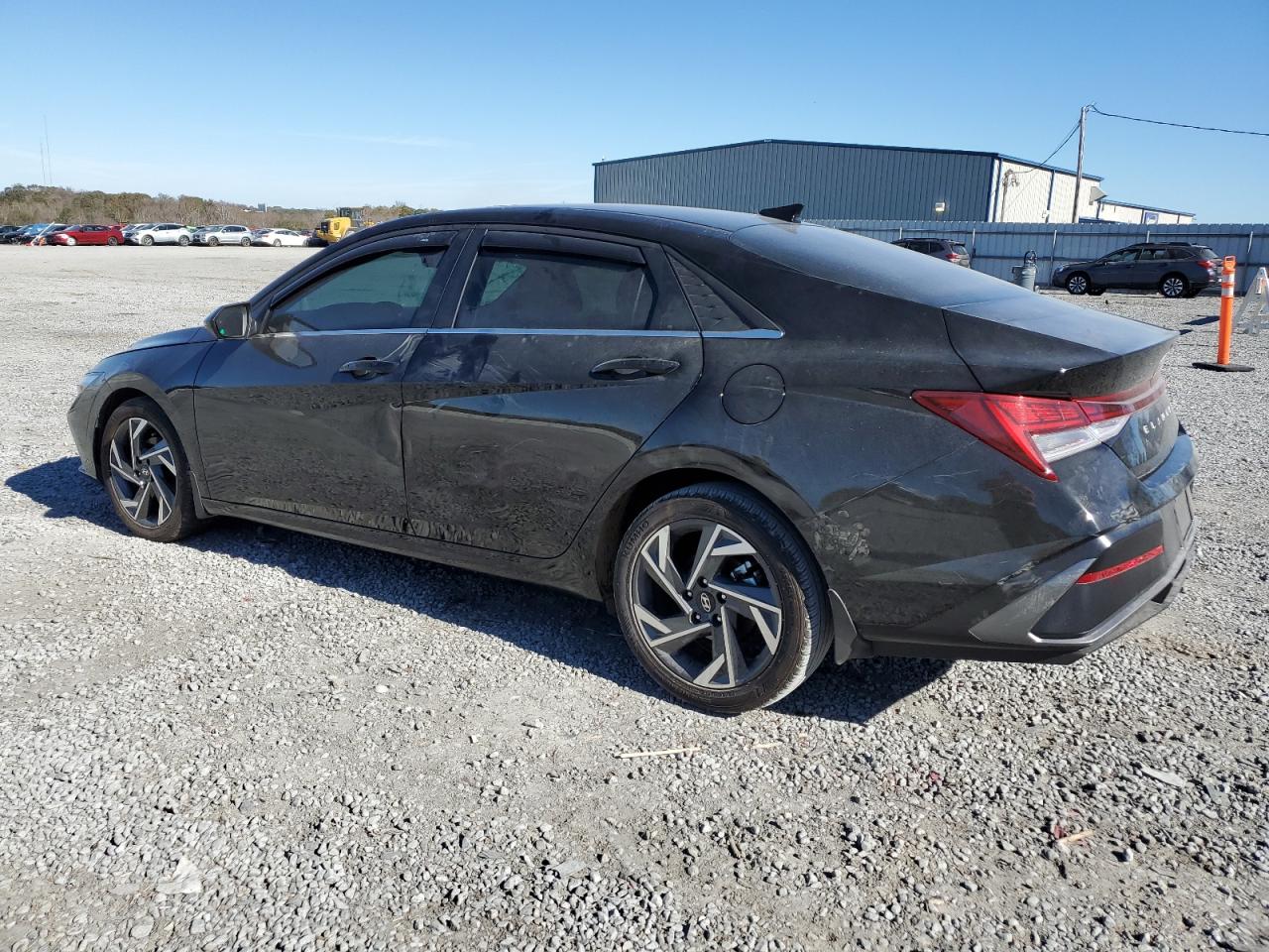 2024 Hyundai Elantra - Image 2