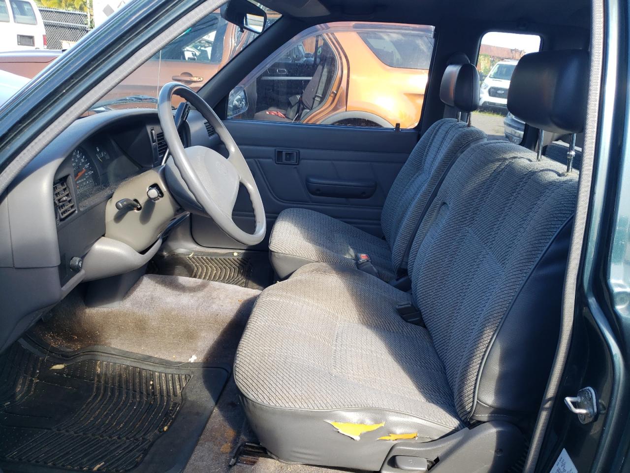 1994 Toyota Pickup - Image 7