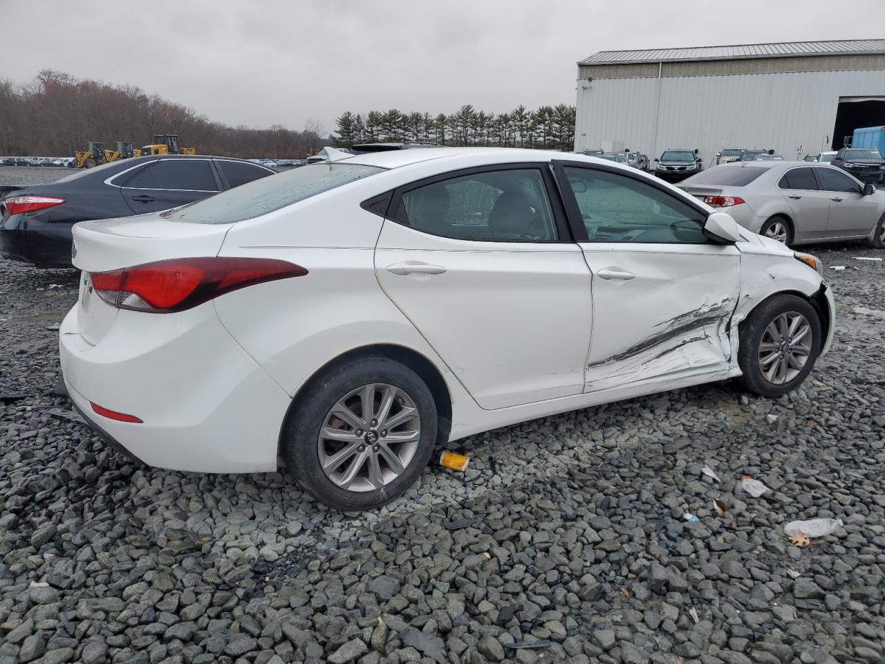 2014 Hyundai Elantra - Image 3