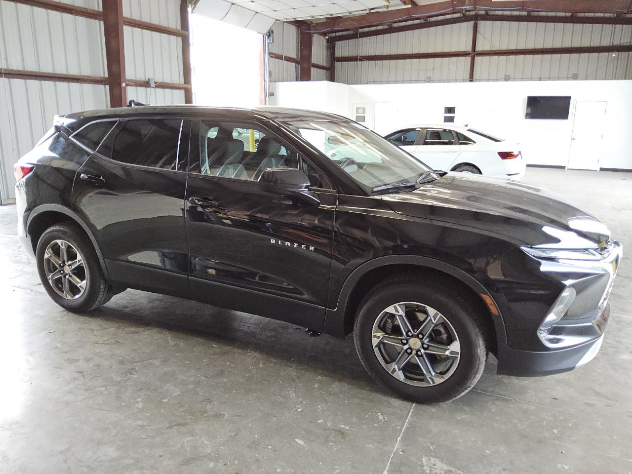 2023 Chevrolet Blazer - Image 4