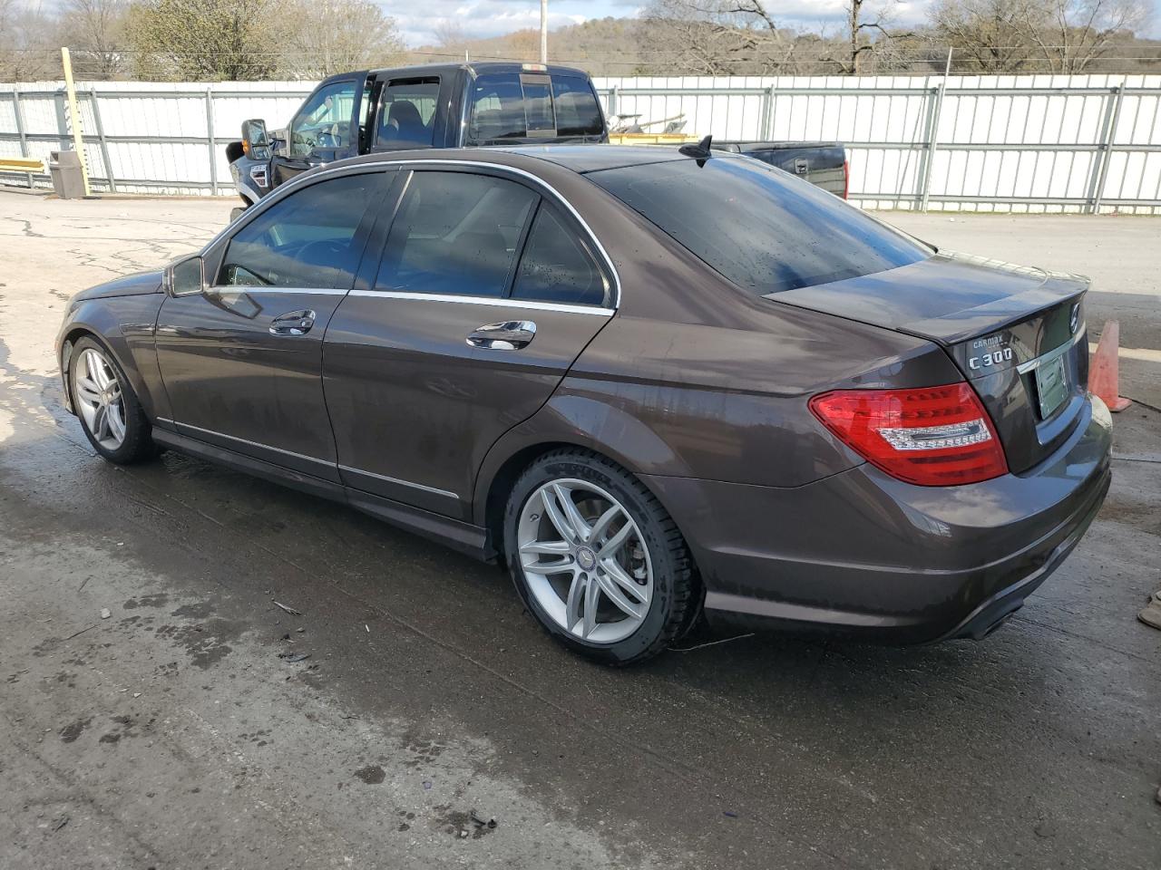 VIN WDDGF8AB4EG201416 2014 MERCEDES-BENZ C-CLASS no.2