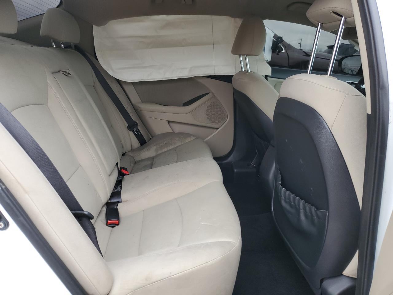 2015 Kia Optima - Image 10