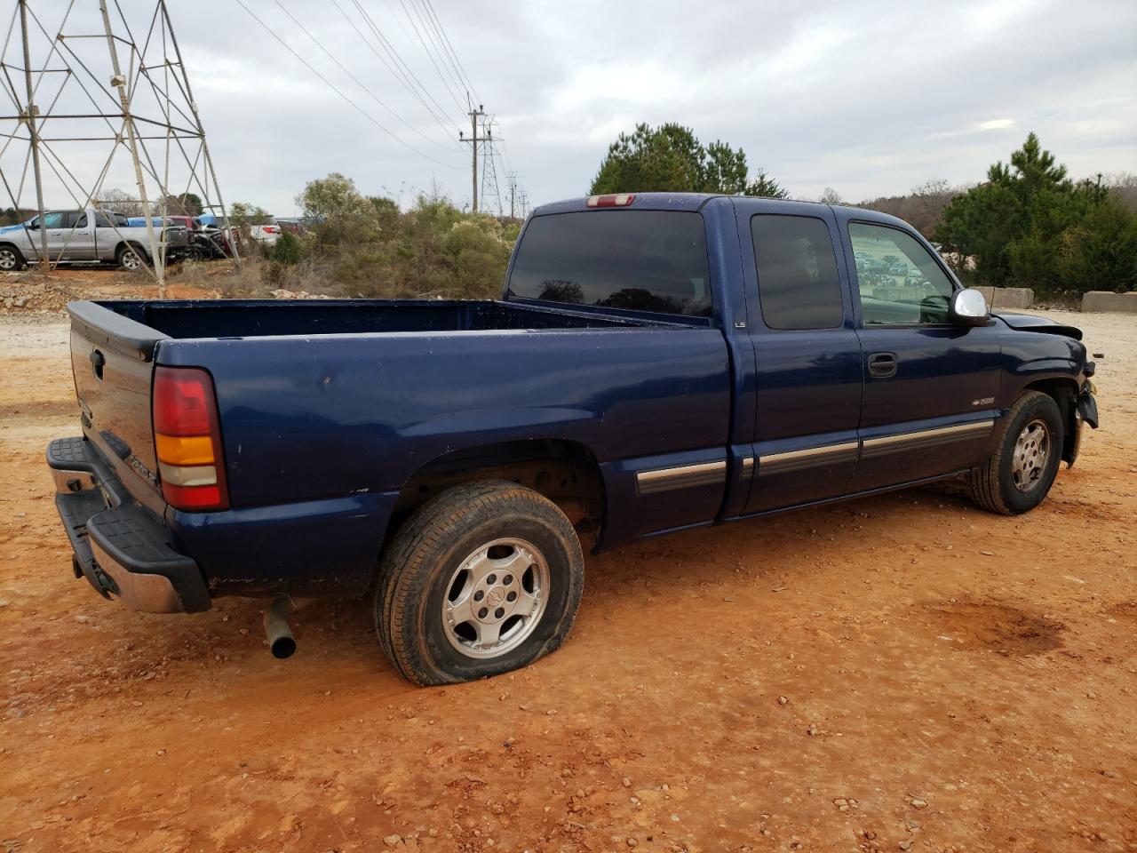 2002 Chevrolet Silverado - Image 3