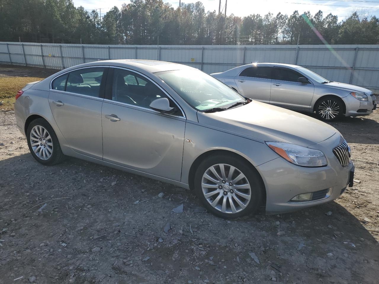 2011 Buick Regal - Image 4