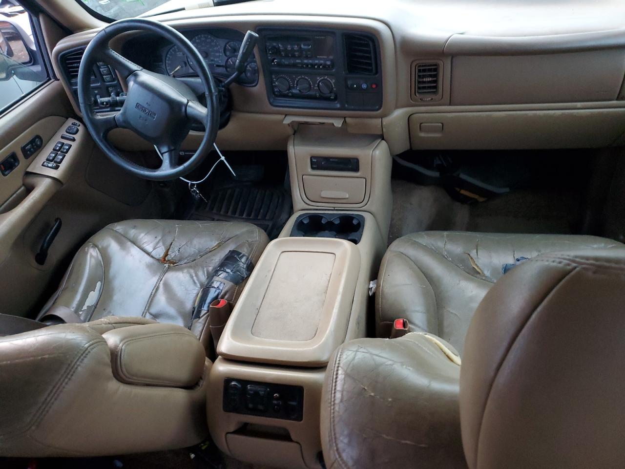 2000 GMC Yukon - Image 8