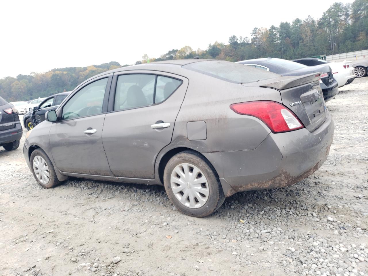 2013 Nissan Versa - Image 2