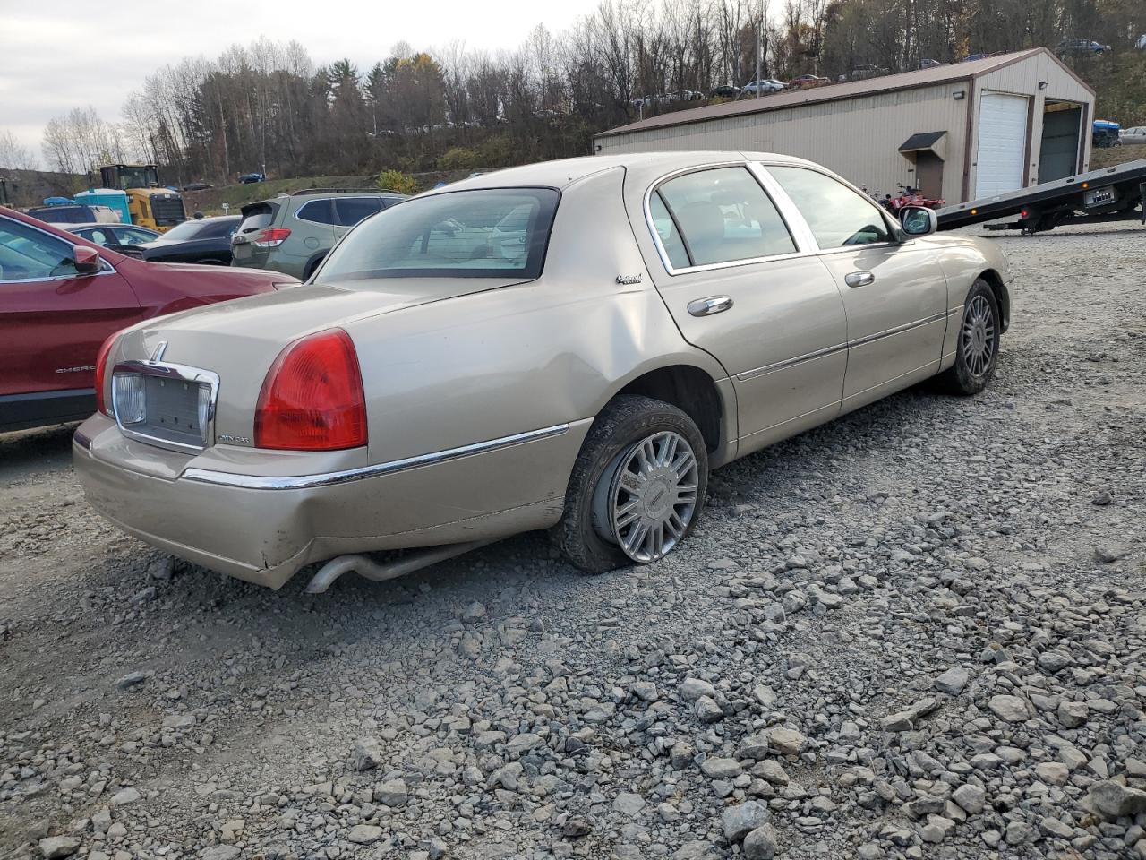 2010 Lincoln Town Car Signature Limited VIN: 2LNBL8CV5AX612571 Lot: 78907114