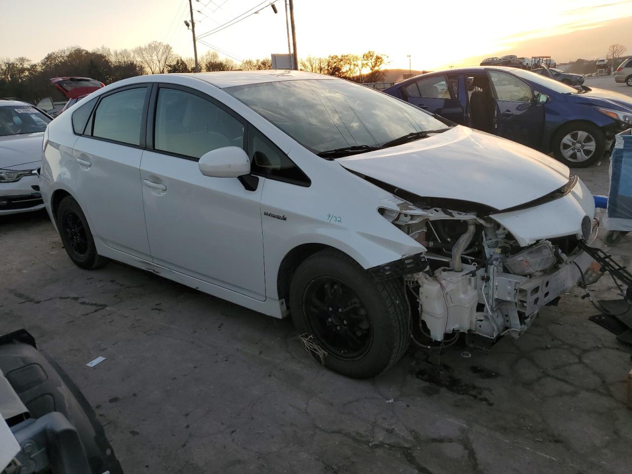 VIN JTDKN3DU4D5625860 2013 TOYOTA PRIUS no.4