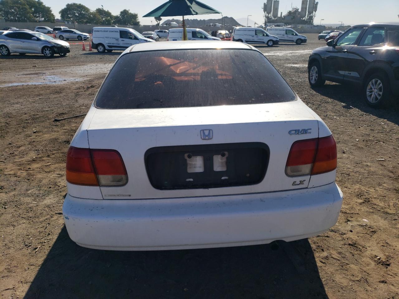 1998 Honda Civic Lx VIN: 2HGEJ6674WH575282 Lot: 79288094