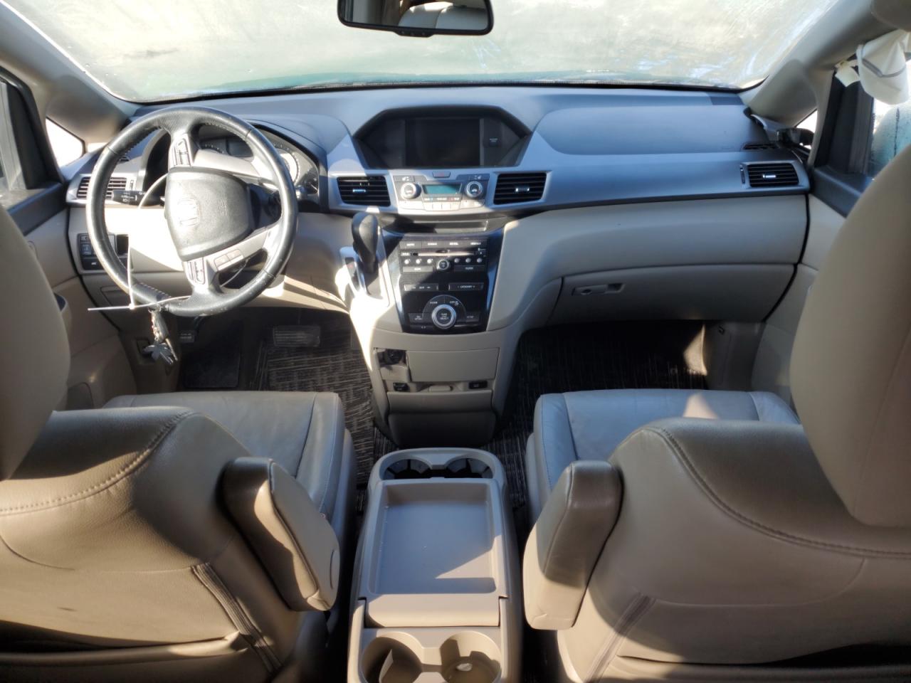 2011 Honda Odyssey - Image 8