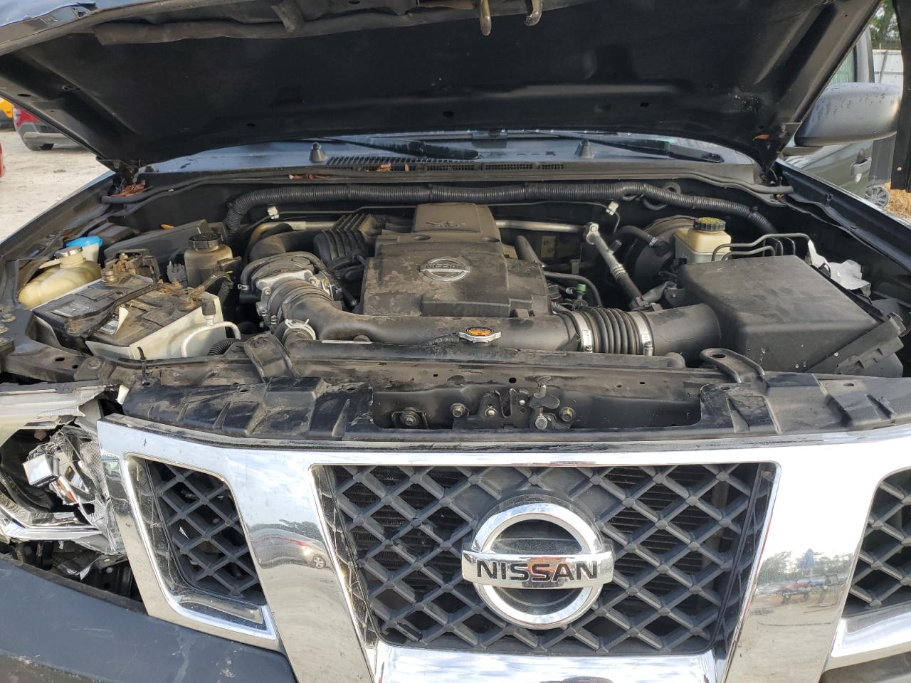 2015 Nissan Navara (Frontier) - Image 11