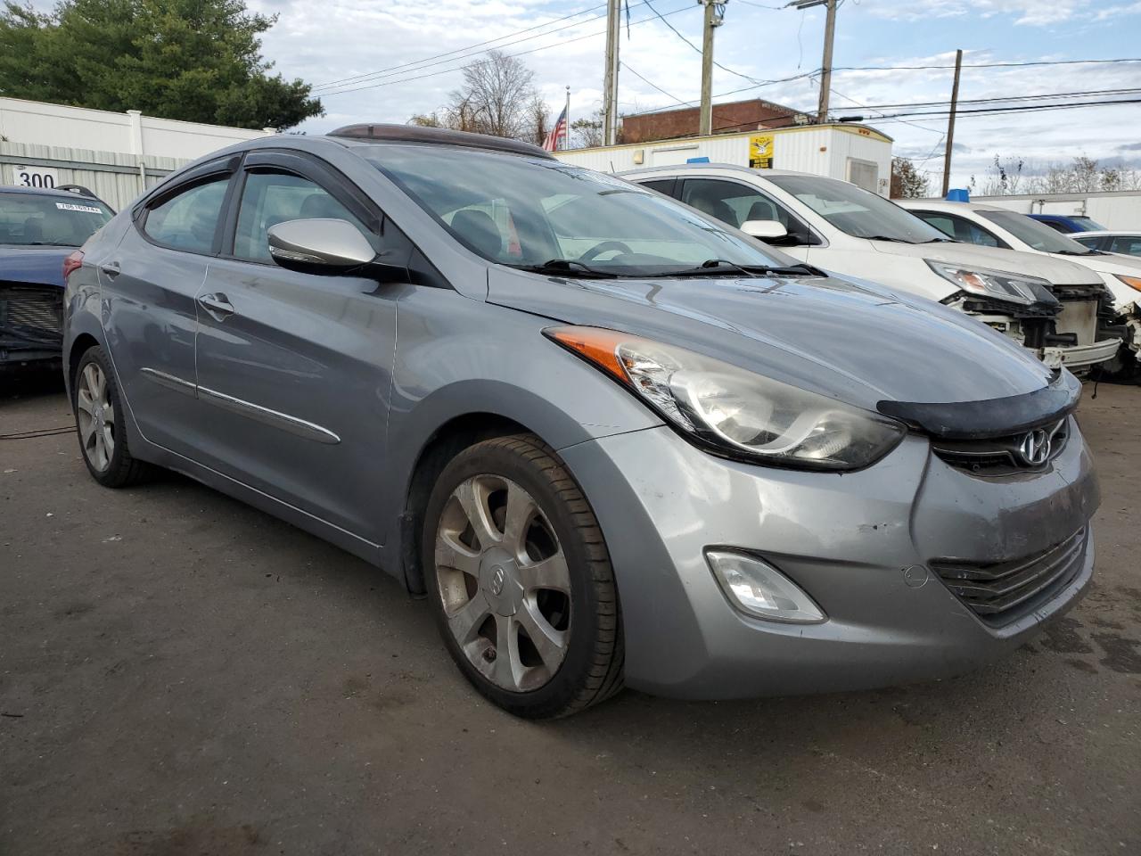 2012 Hyundai Elantra - Image 4