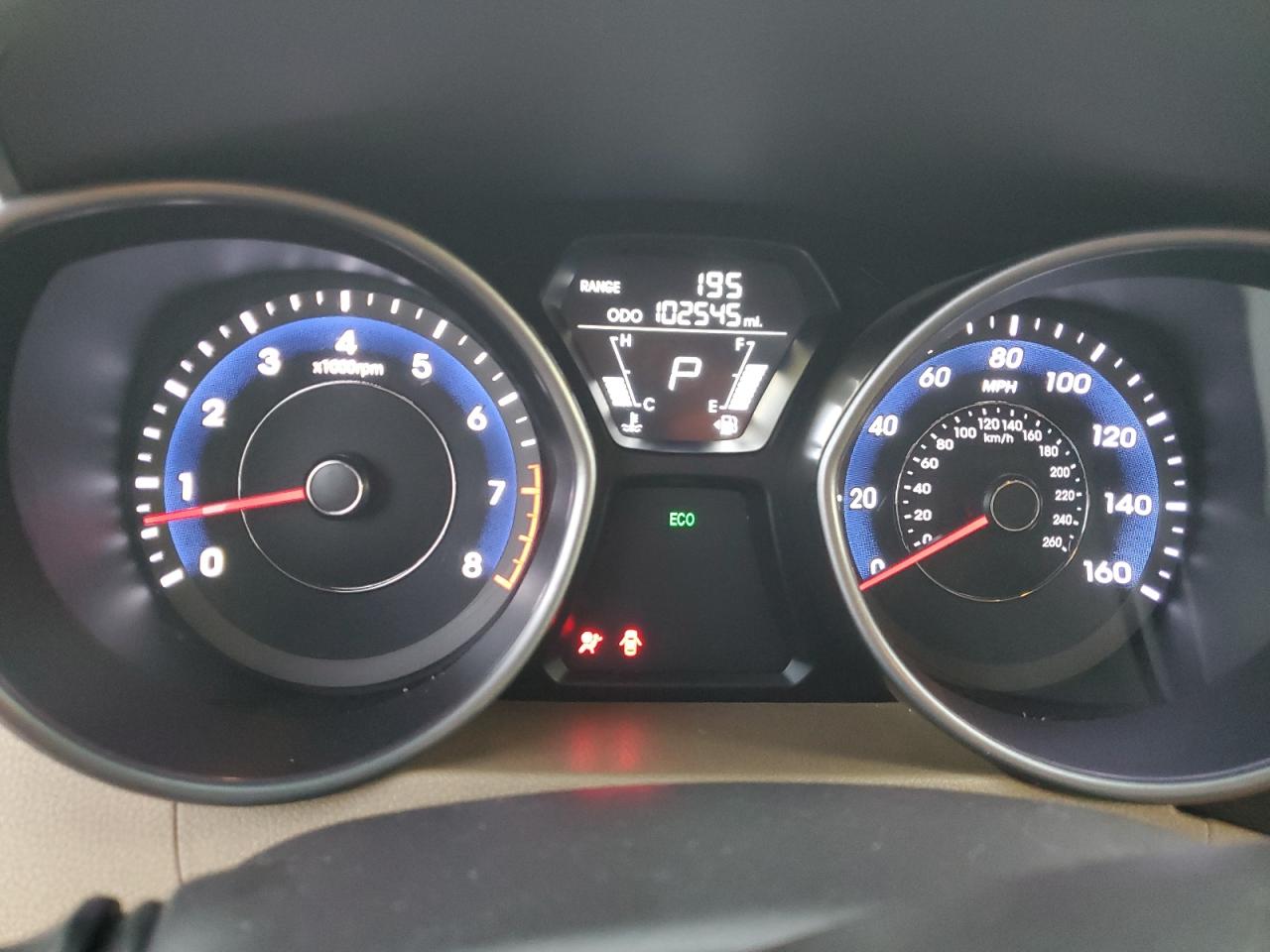 2012 Hyundai Elantra - Image 9