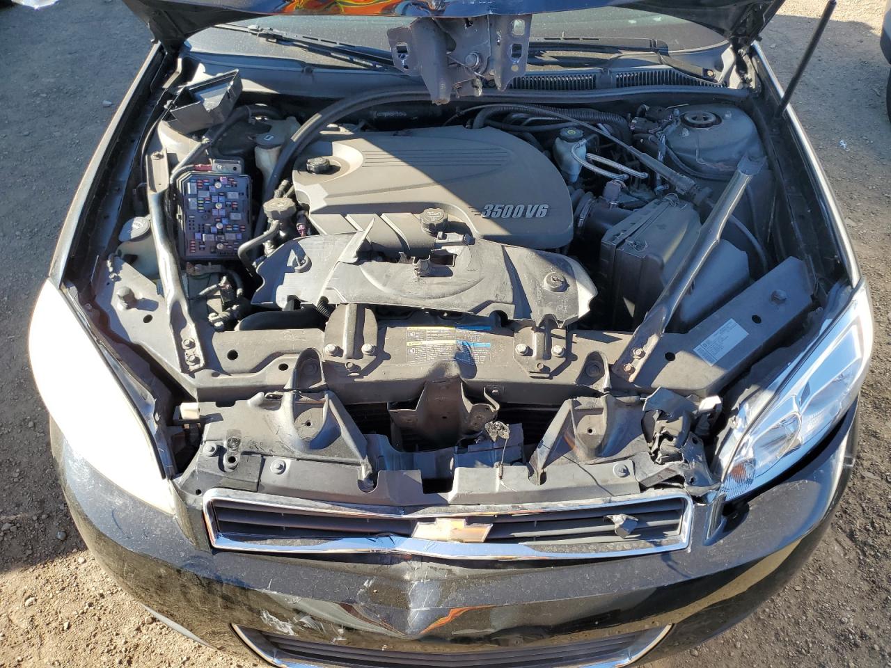 2010 Chevrolet Impala - Image 11
