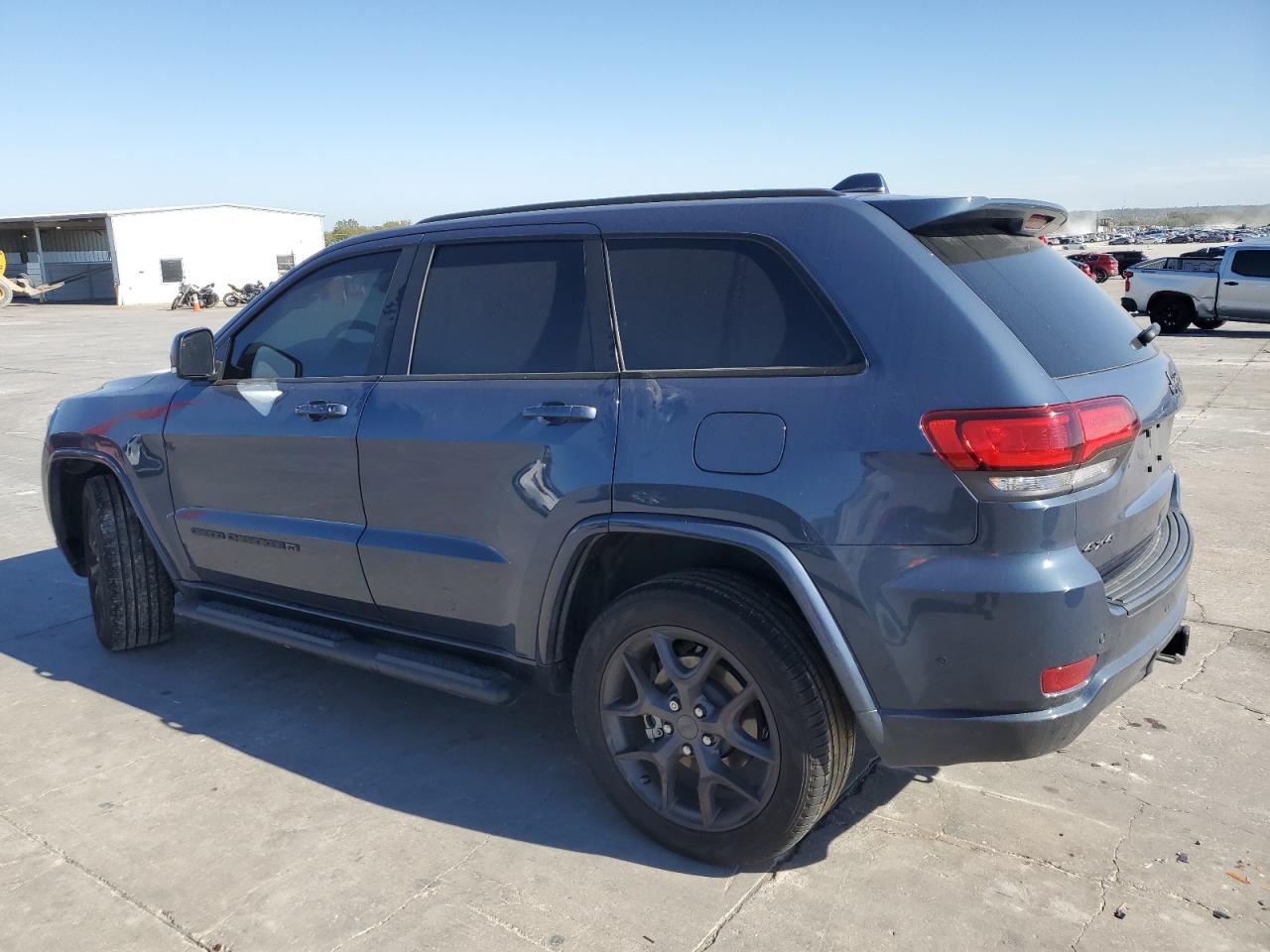 2021 Jeep Grand Cherokee - Image 2