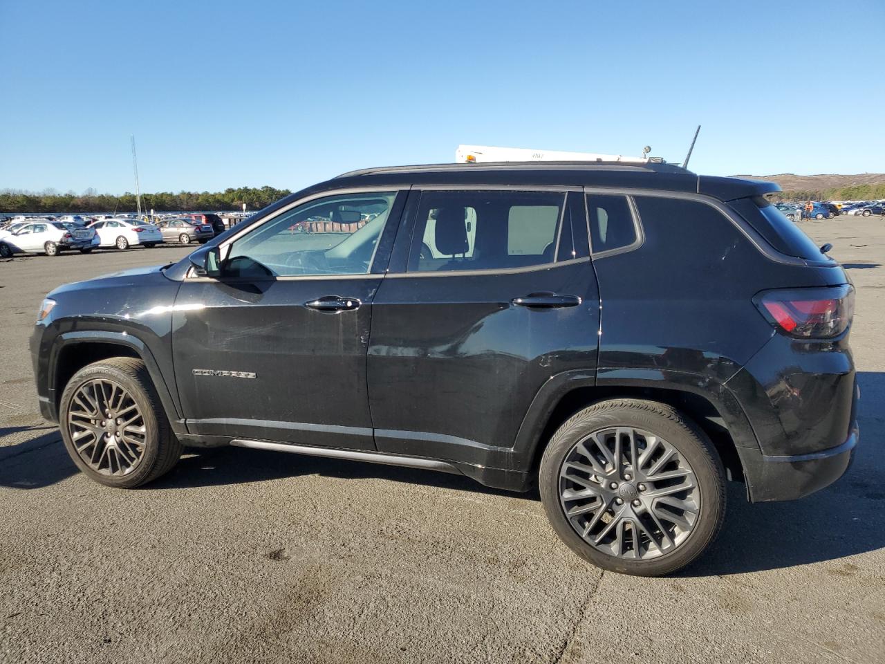 2022 Jeep Compass - Image 2
