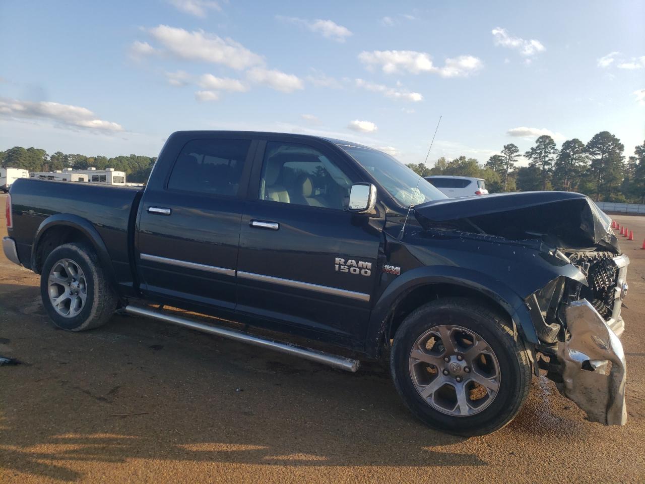 2015 Ram 1500 Laramie VIN: 1C6RR6NT8FS762791 Lot: 78983864