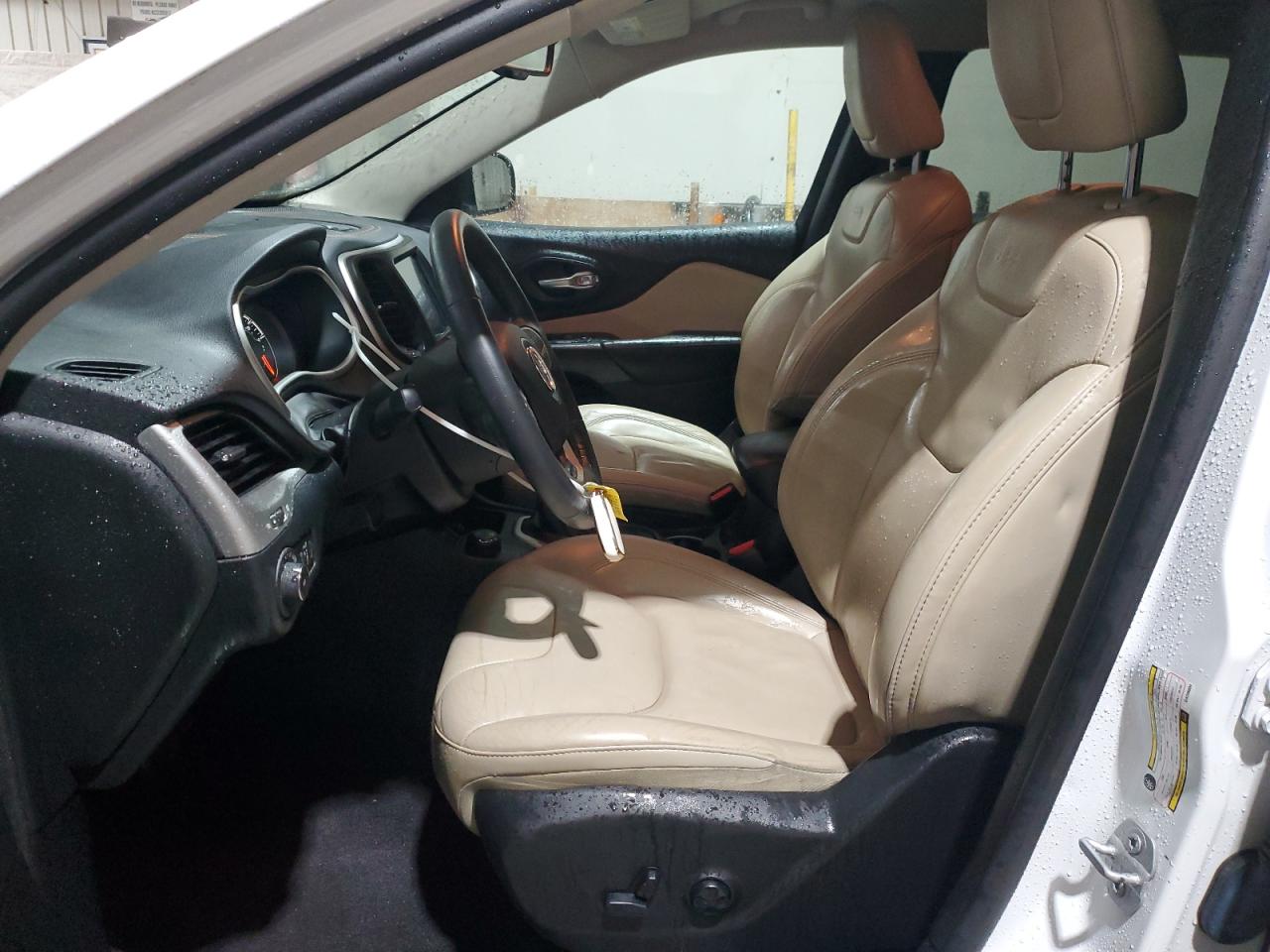 2016 Jeep Grand Cherokee - Image 7