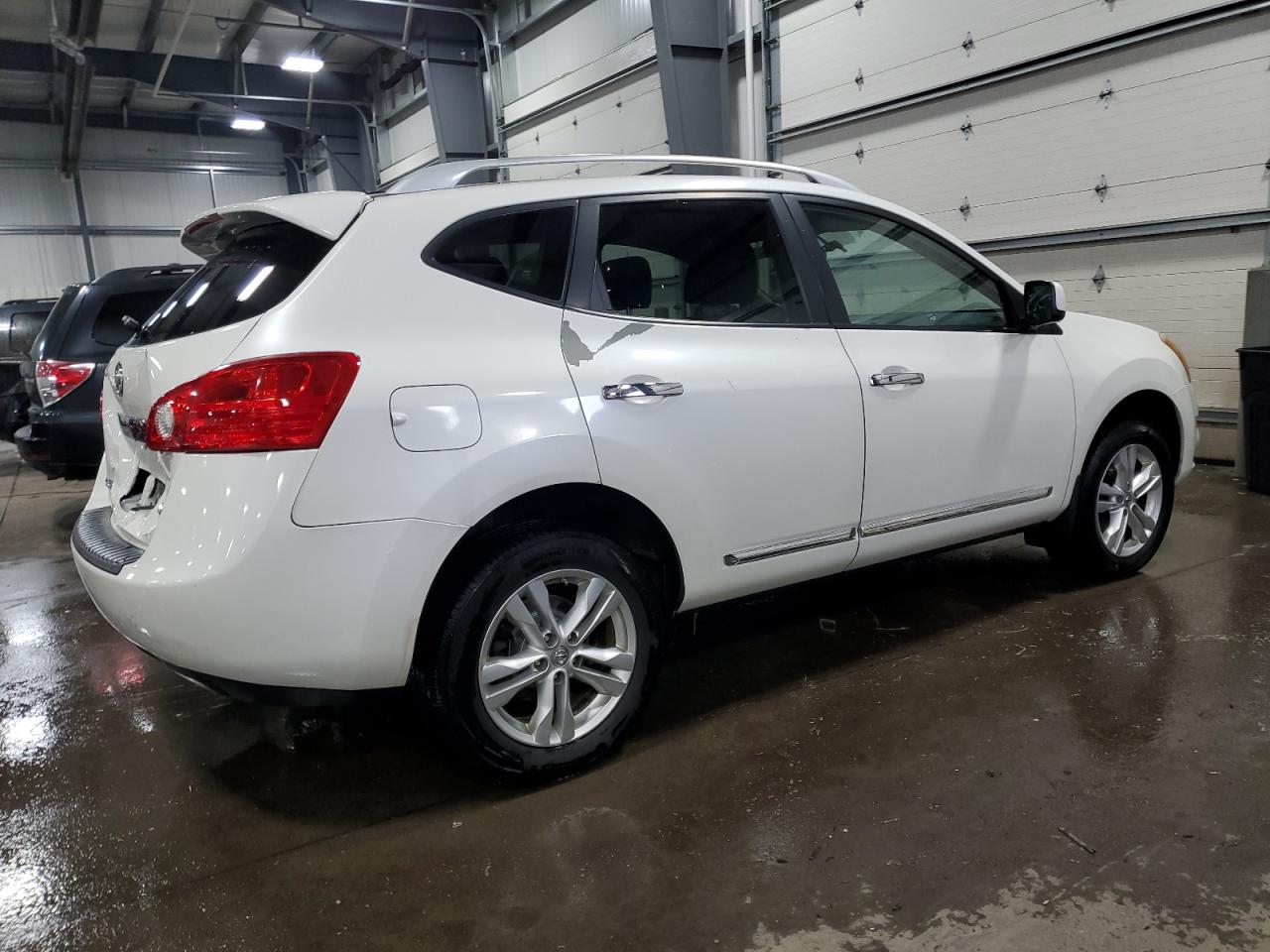 2013 Nissan Rogue - Image 3