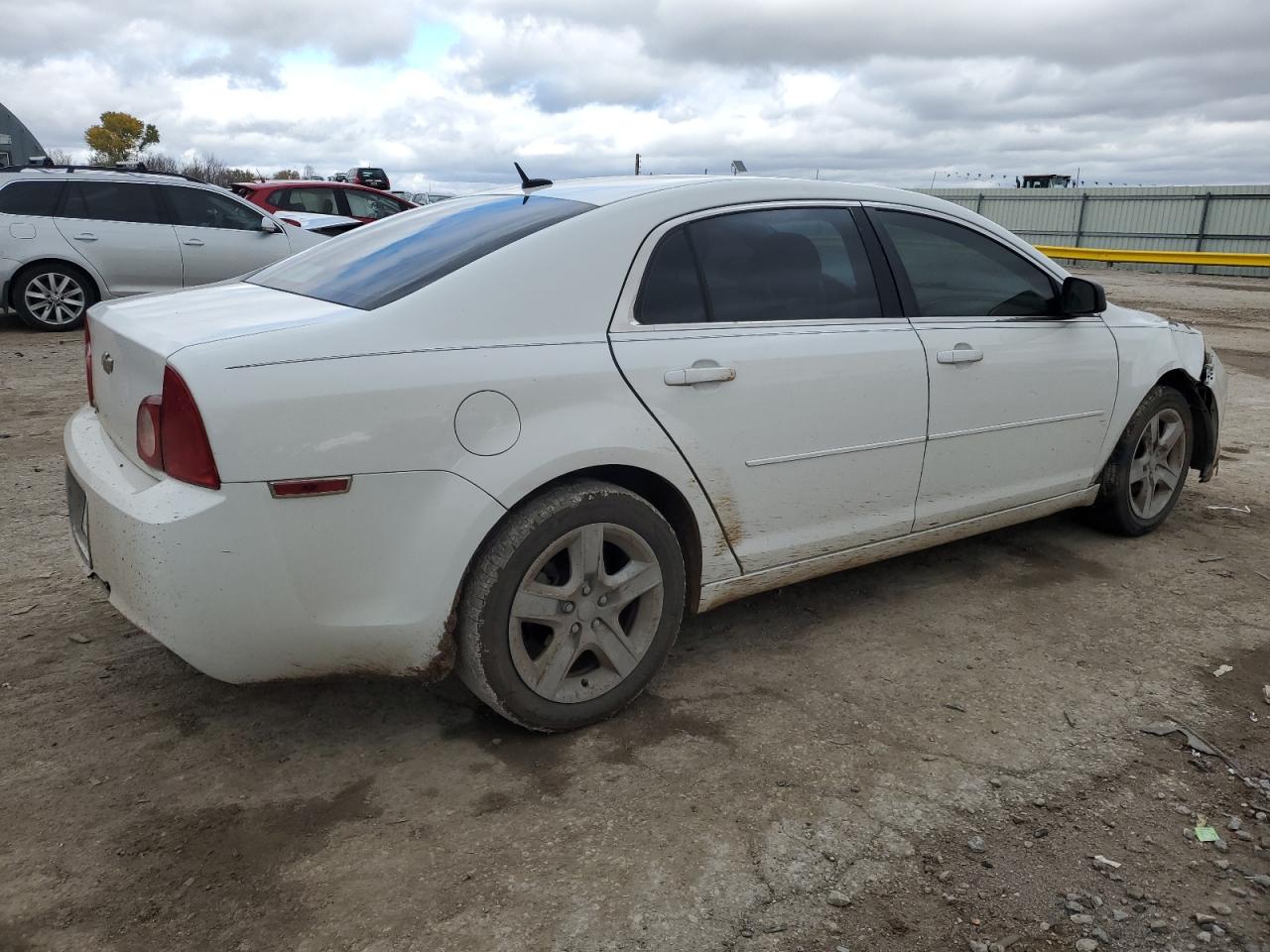 2011 Chevrolet Malibu - Image 3