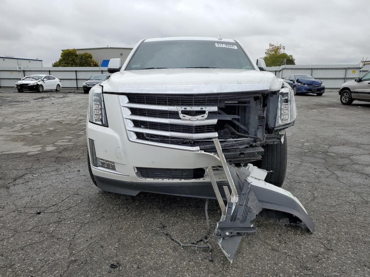 2017 Cadillac Escalade - Image 5