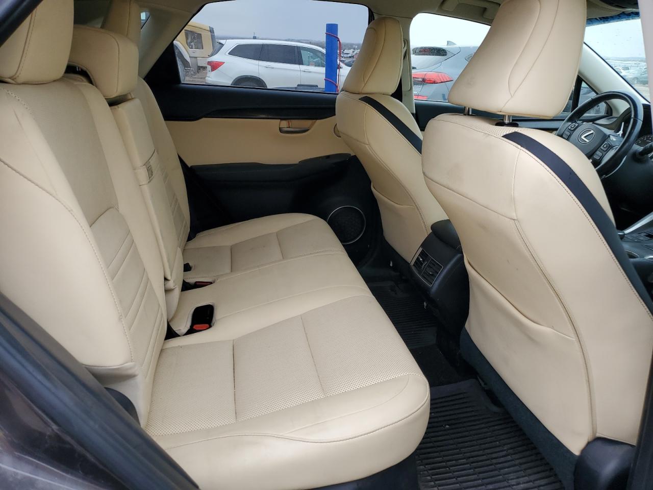 2015 Lexus NX - Image 11