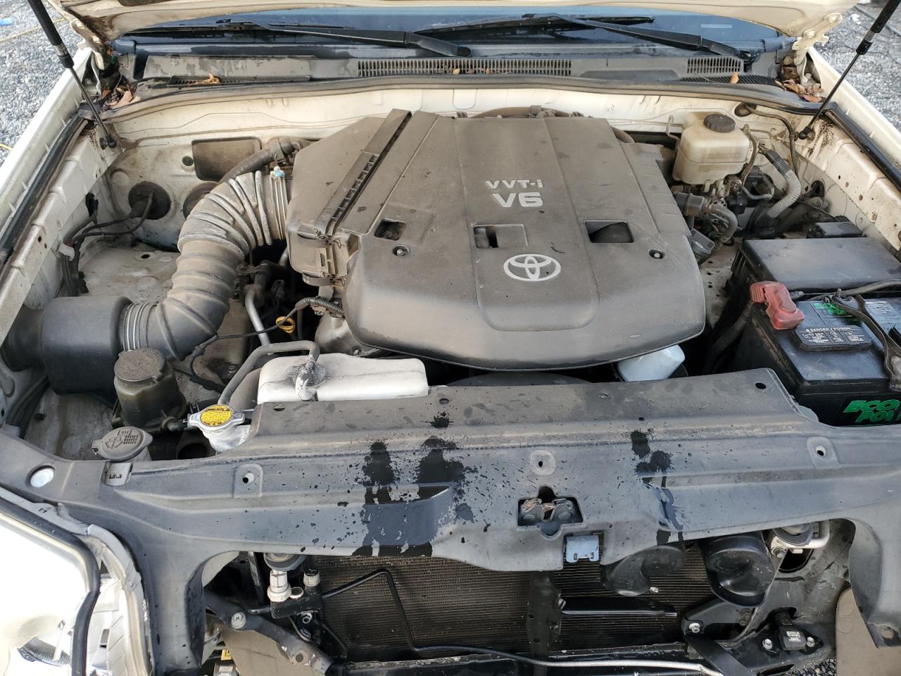 2005 Toyota 4Runner - Image 11