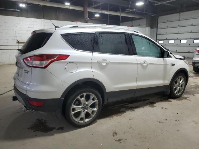  FORD ESCAPE 2015 Белы