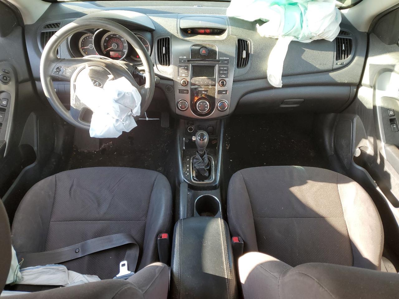 2013 Kia Forte - Image 7