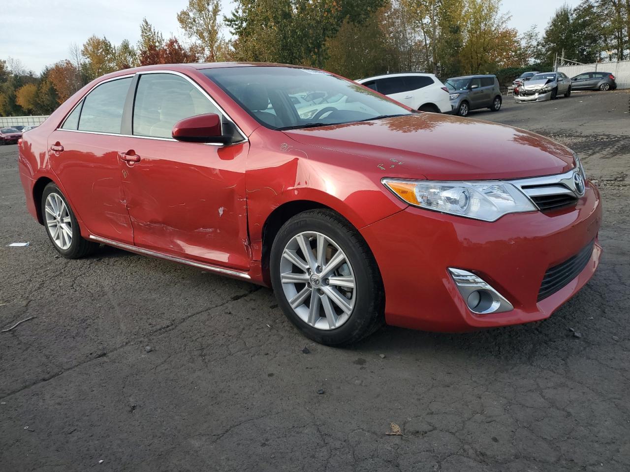 VIN 4T4BF1FK3ER428930 2014 TOYOTA CAMRY no.4