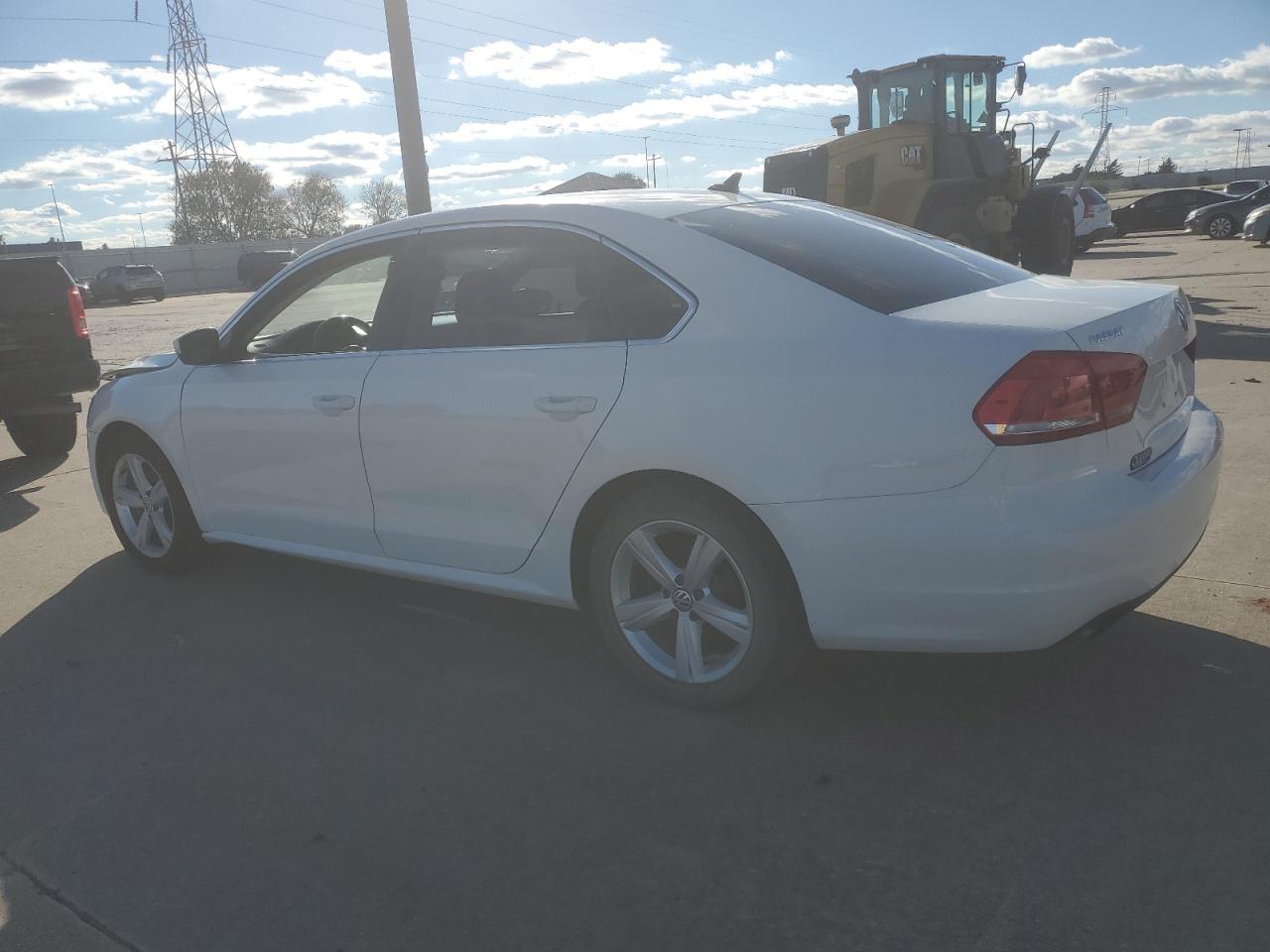 1VWAT7A34FC108865 2015 VOLKSWAGEN PASSAT - Image 2
