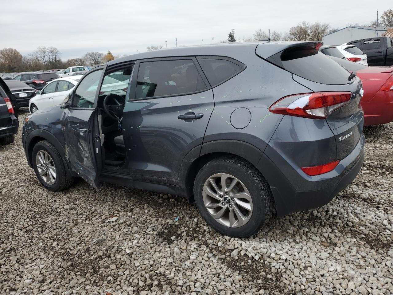 2016 Hyundai Tucson - Image 2
