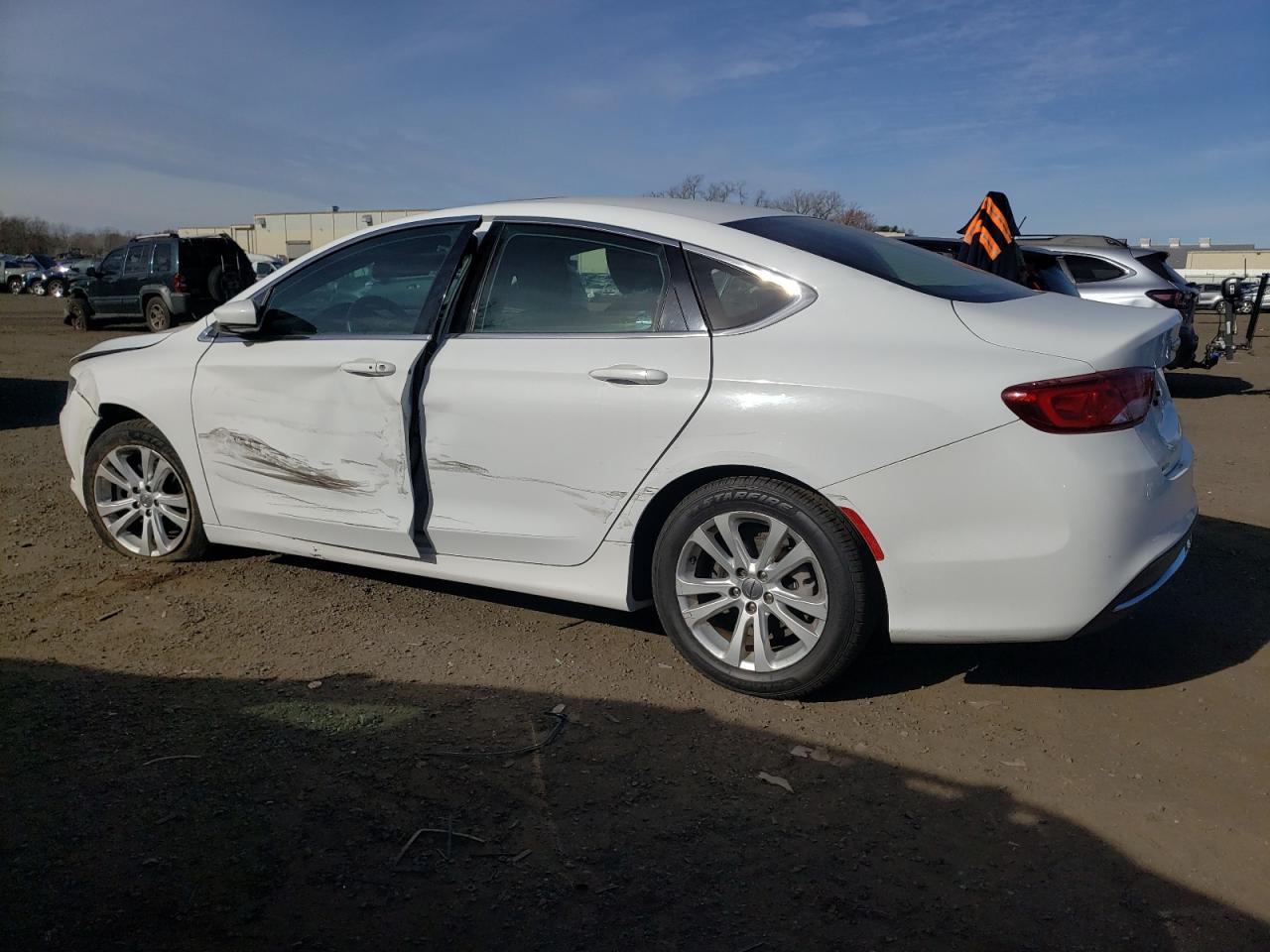 2015 Chrysler 200 Limited VIN: 1C3CCCAB8FN708714 Lot: 80099884