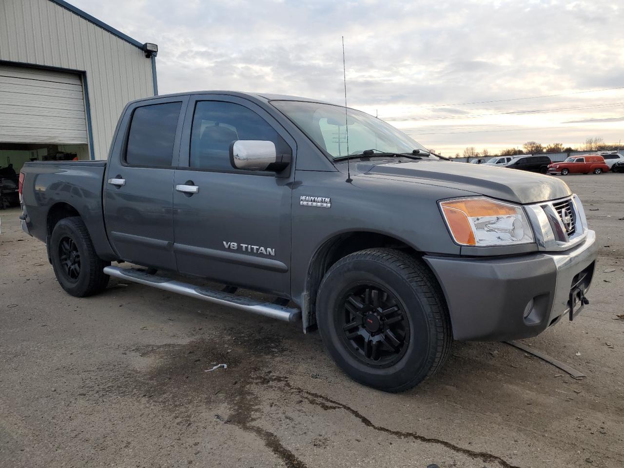 2012 Nissan Titan - Image 4