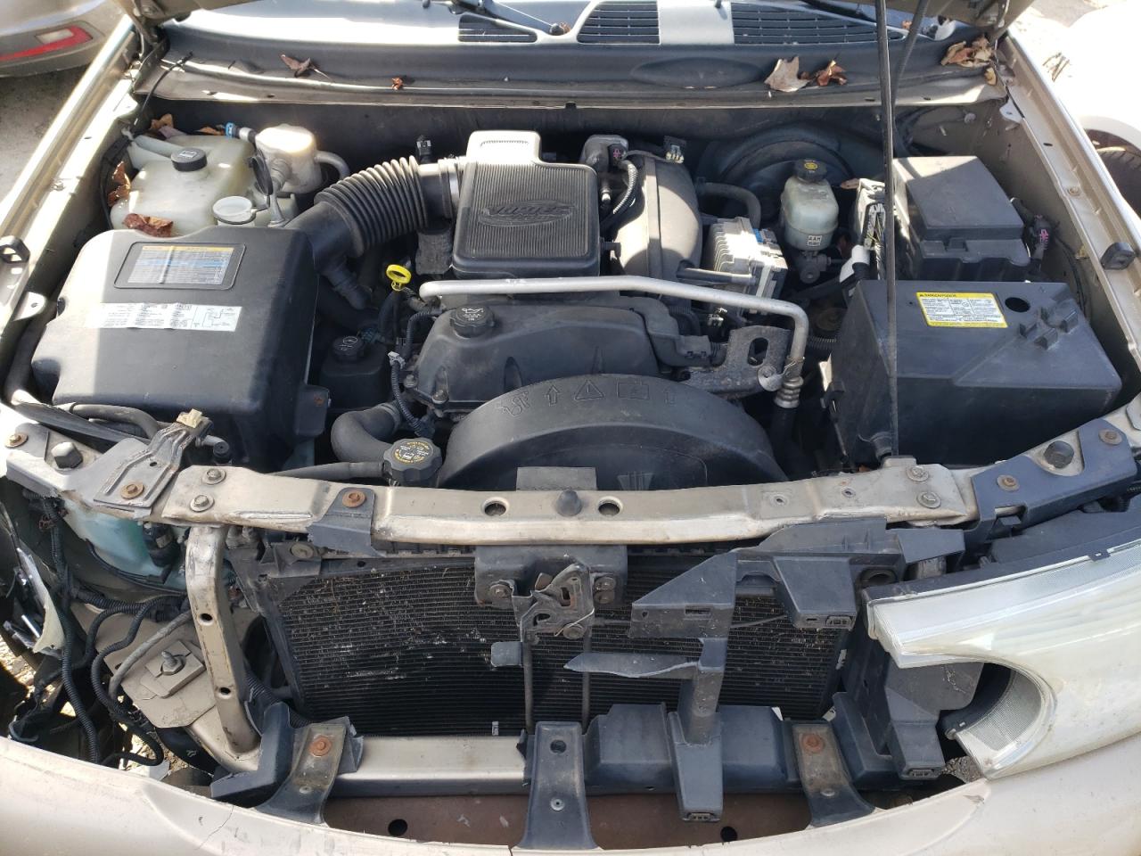 2004 Buick Rainer - Image 12
