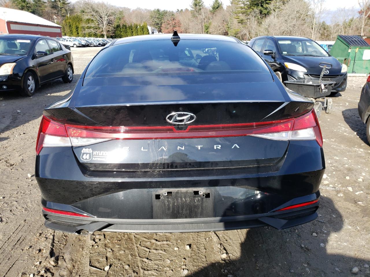 2023 Hyundai Elantra - Image 6