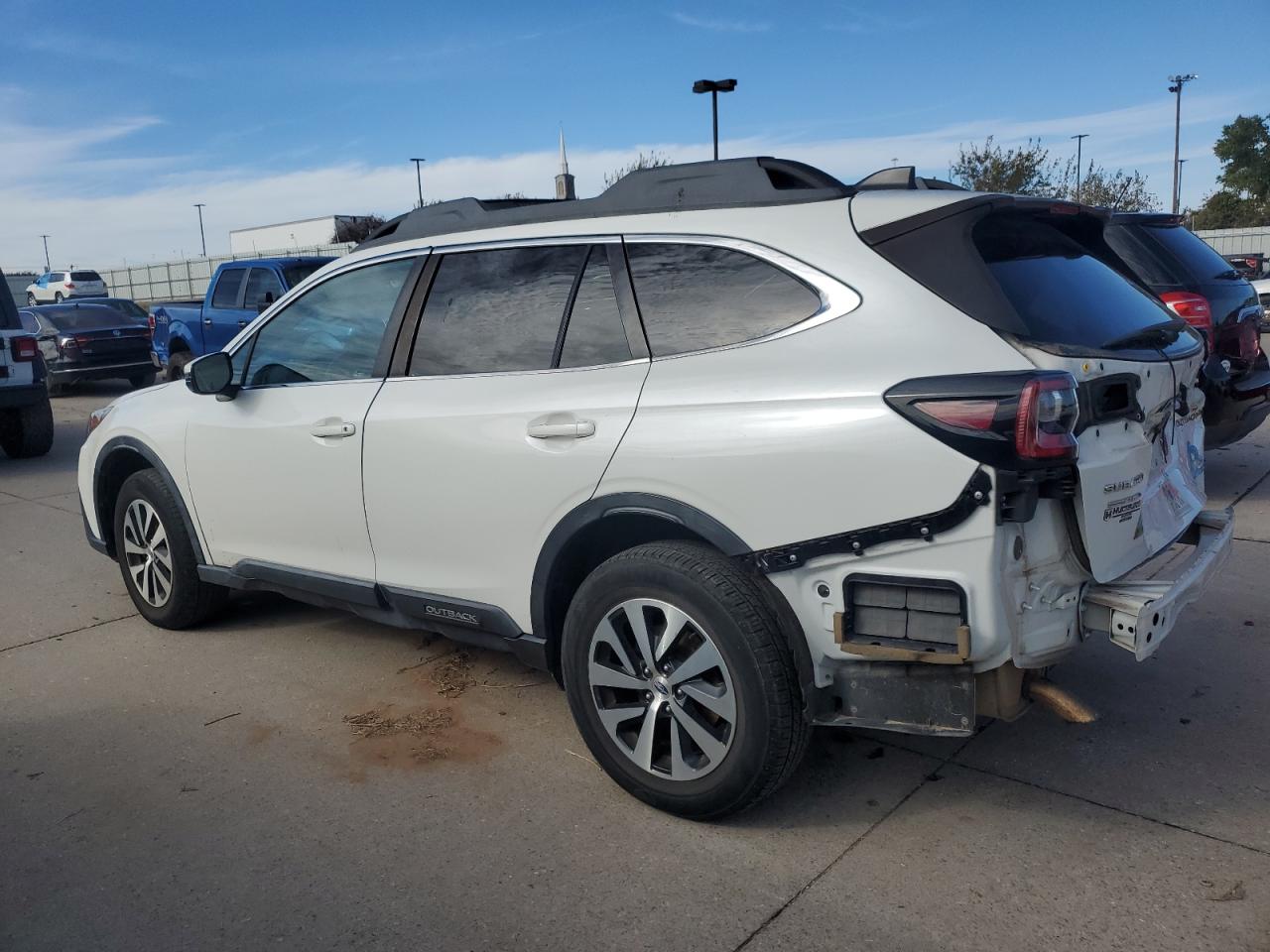 2020 Subaru Outback - Image 2