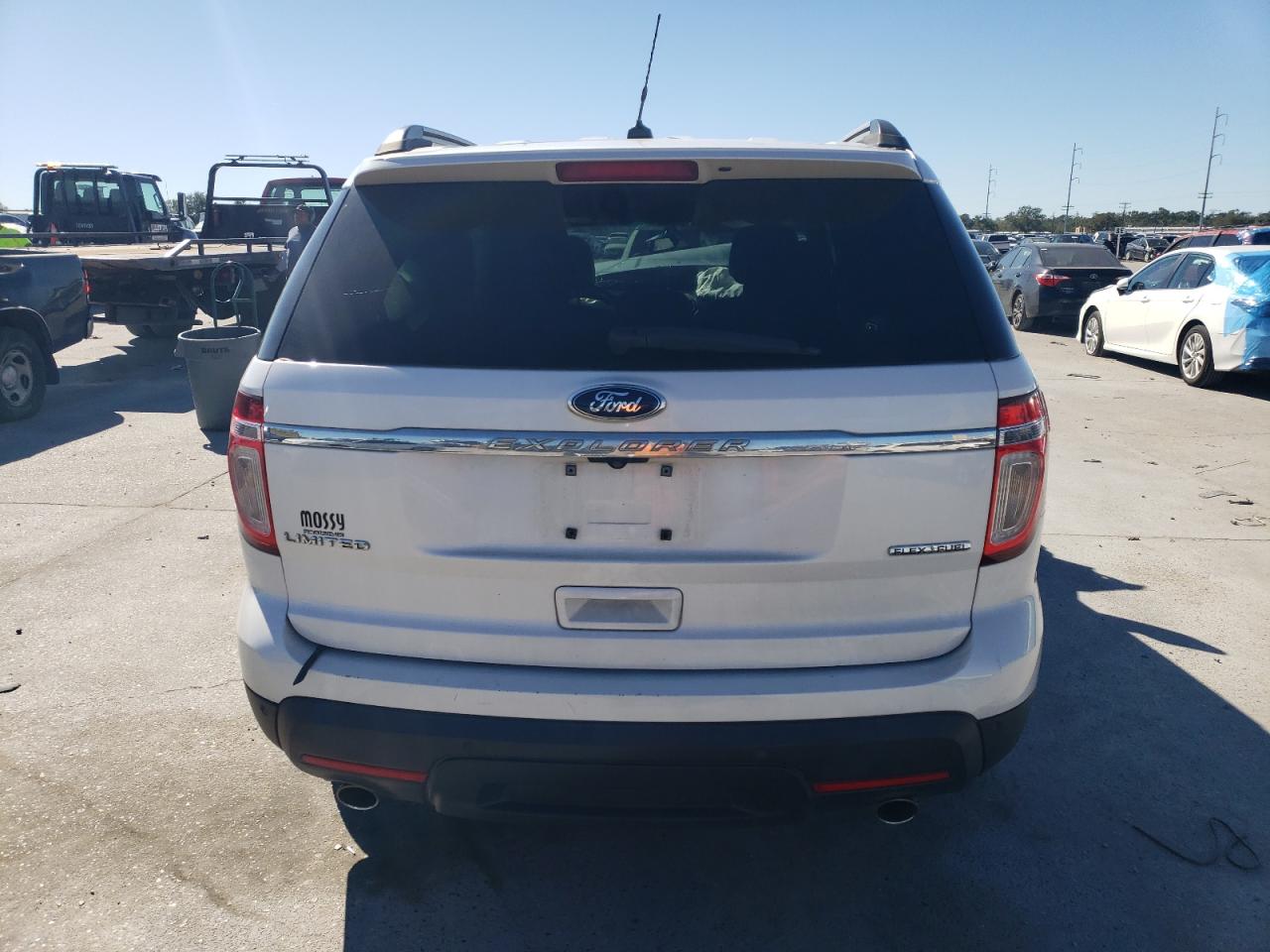 2014 Ford Explorer - Image 6