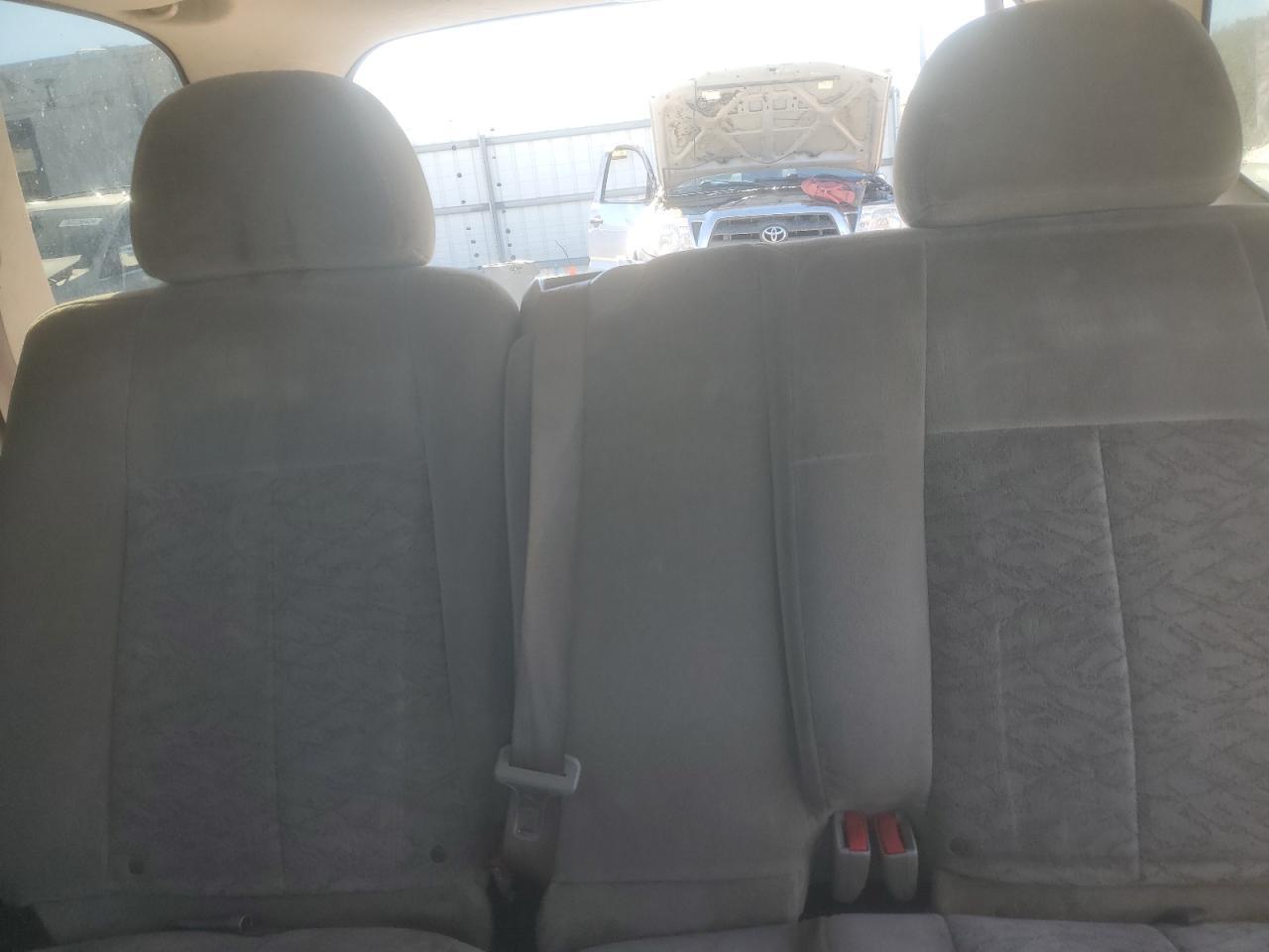 2006 GMC Envoy - Image 10