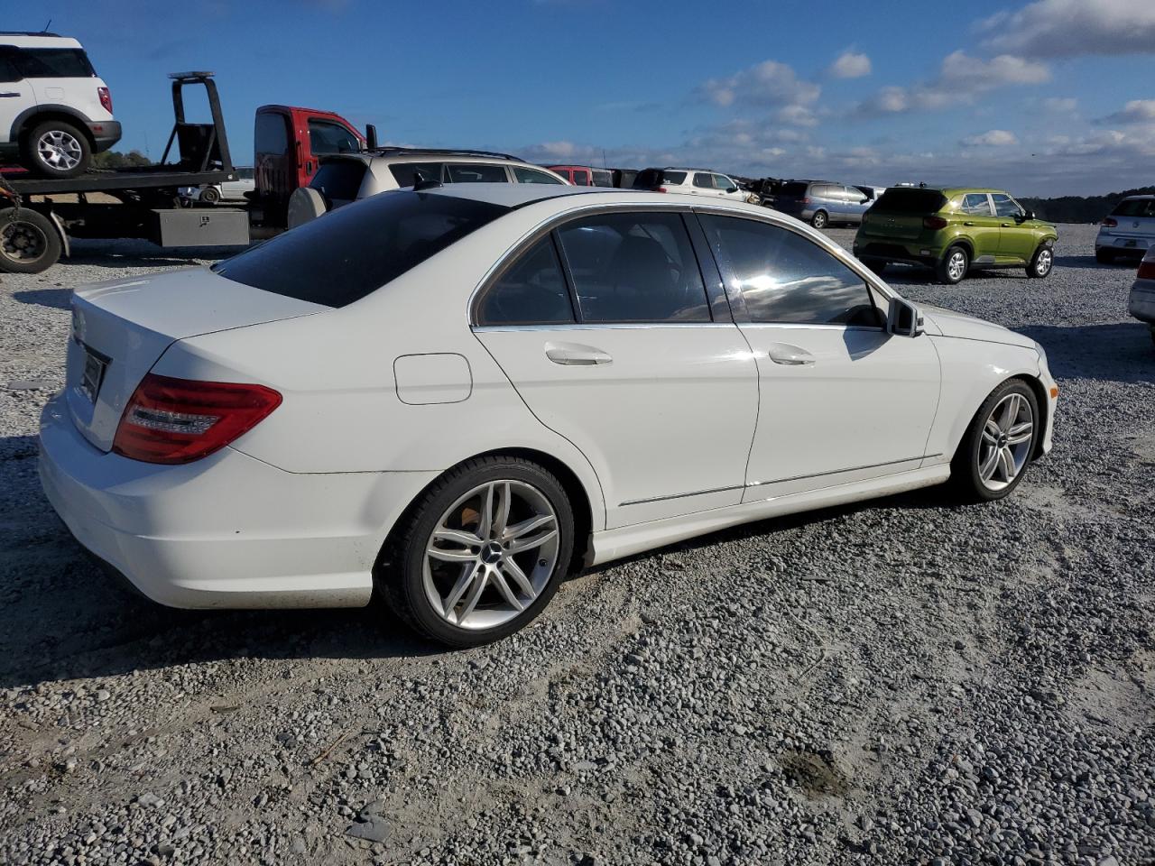 VIN WDDGF4HB4DR262704 2013 MERCEDES-BENZ C-CLASS no.3