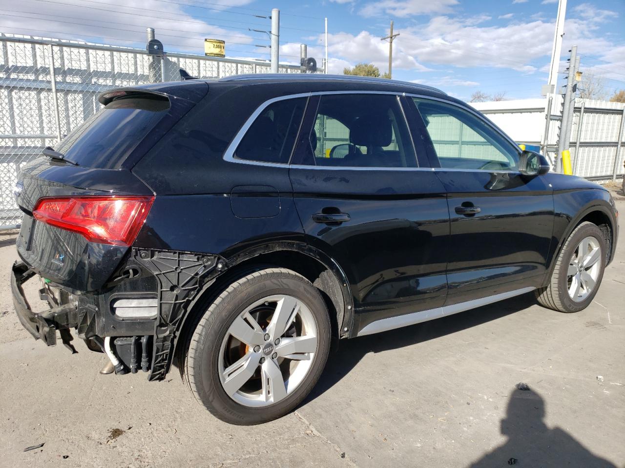 VIN WA1BNAFY4J2235546 2018 AUDI Q5 no.3