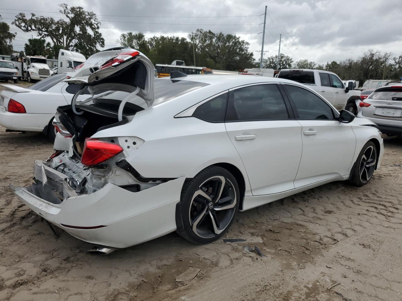2022 Honda Accord - Image 3